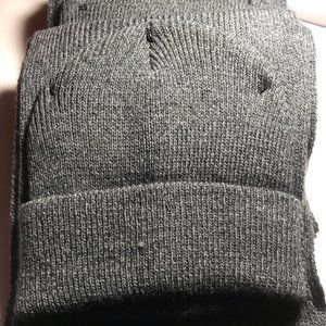 Nwt Gray Hat And Scarf